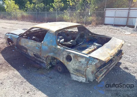 1986 Chevrolet Camaro из США, поврежденный, VIN 1G1FP87F3GL123971